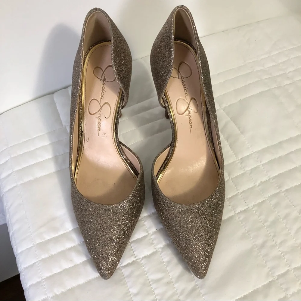 Jessica Simpson Claudette Gold Glitter Pumps Size 6.5M